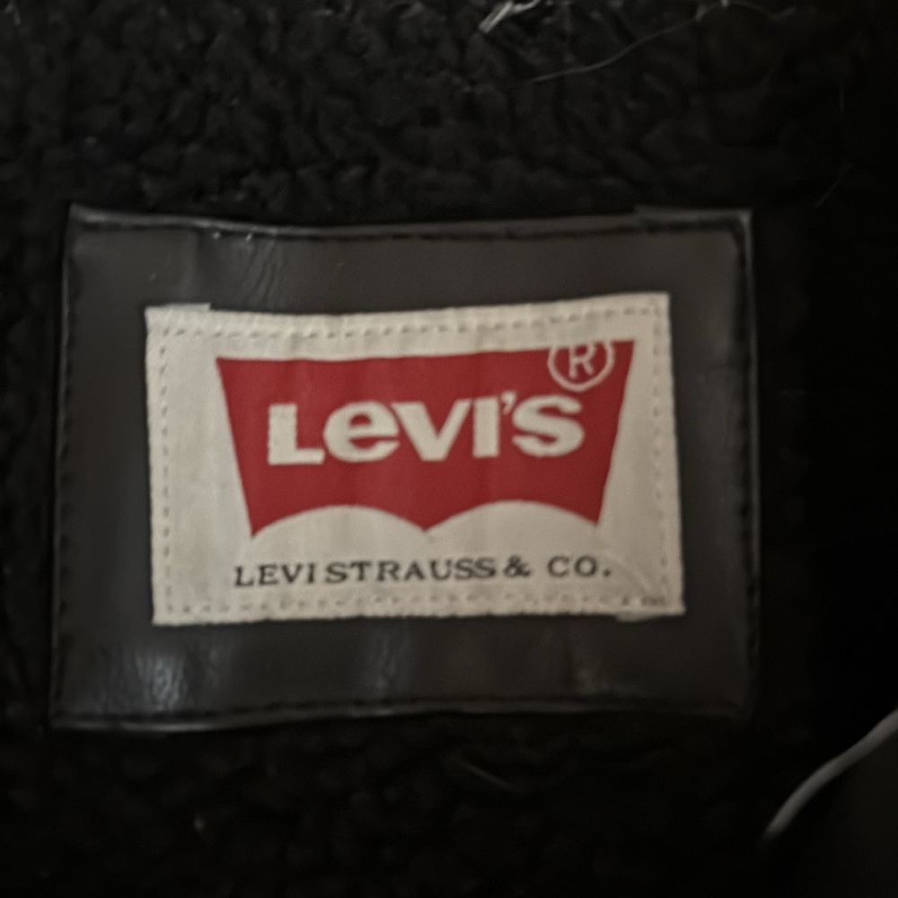 Cool leather jacket - Picture 2 of 4